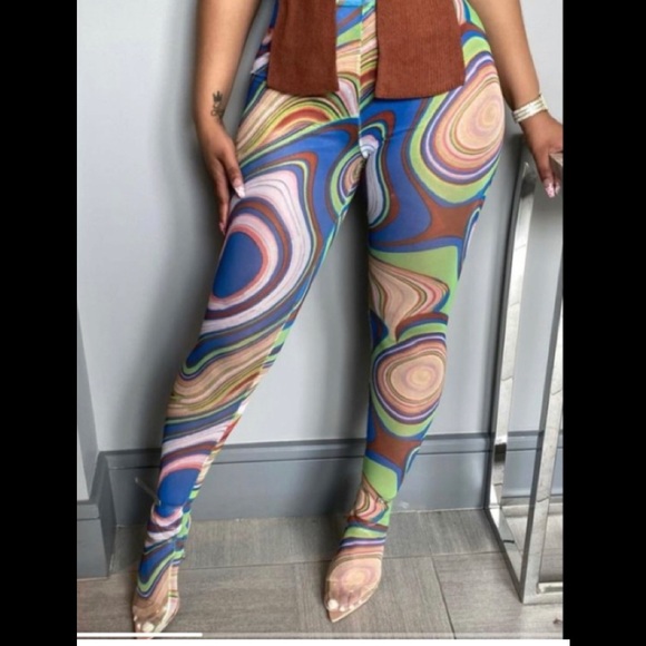 Swirls of color mesh leggings - Picture 7 of 8